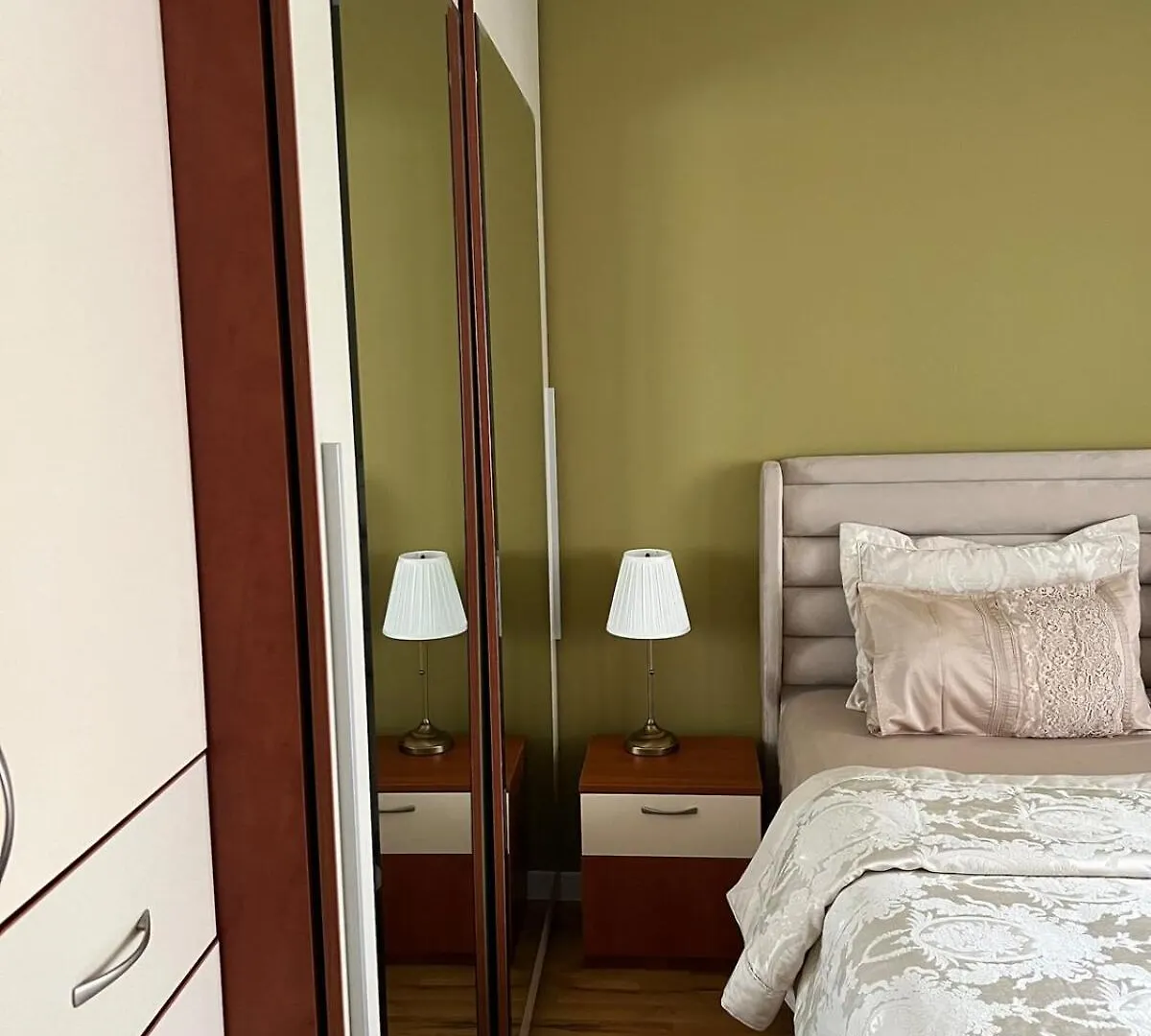 וארנה Roman Thermae Heritage Apartment With Garage