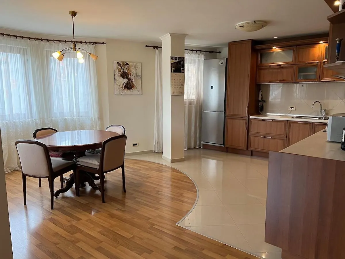 Roman Thermae Heritage Apartment With Garage Varna 0*,